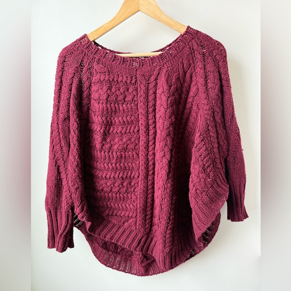 ANTHROPOLOGIE Angel of the North Cable Knit Poncho Style Sweater Burgundy Cozy S